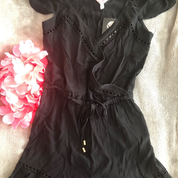 ****SOLD****Very Cute Marilyn Monroe Romper - Picture 2 of 4